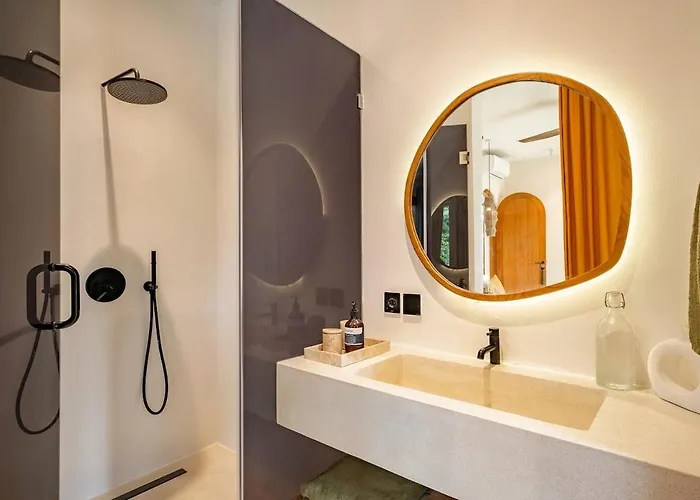 Casa Fou, At Bingin, * Uluwatu (Bali)